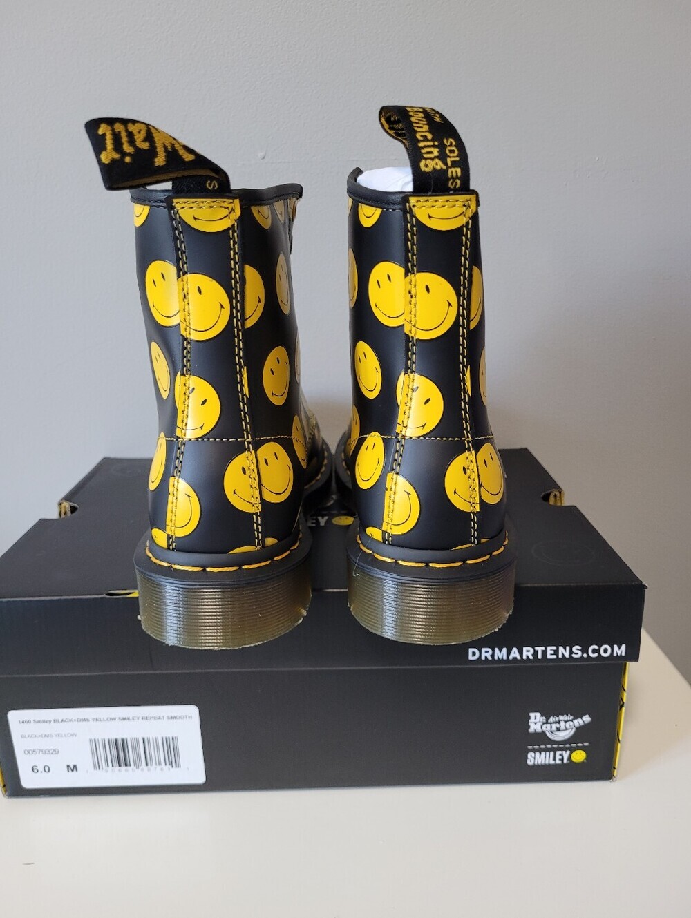 Dr. Martens x Smiley 1460 8-Eye Smooth Leather Lace-Up Boots, BNIB, Size 8 - Picture 8 of 12